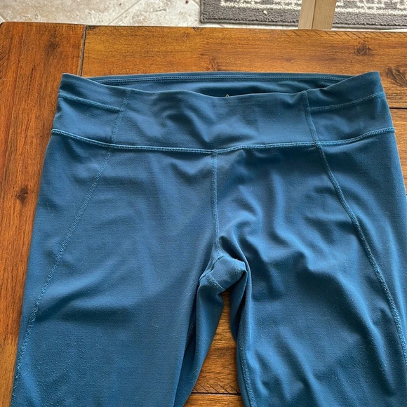 prAna Momento Capri Leggings Women's Size XL Leggings Patrol Blue Athletic - Picture 2 of 10